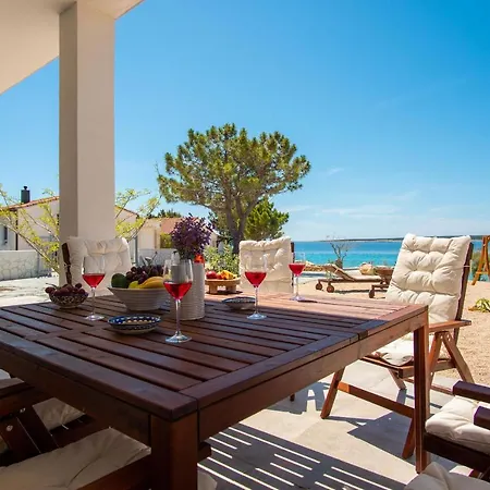 Holiday Home Paladina By Pag Tours *