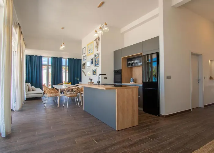 Paladina By Pag Tours