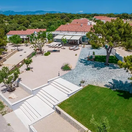 Ferienhaus Paladina By Pag Tours Kolan