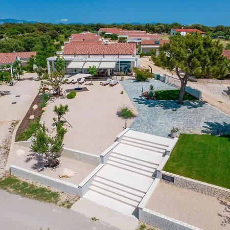 Paladina By Pag Tours Ferienhaus