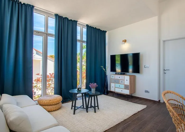 Feriehus Paladina By Pag Tours